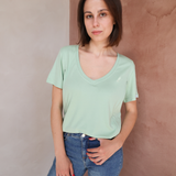 Borstvoeding T-shirt V-hals saliegroen